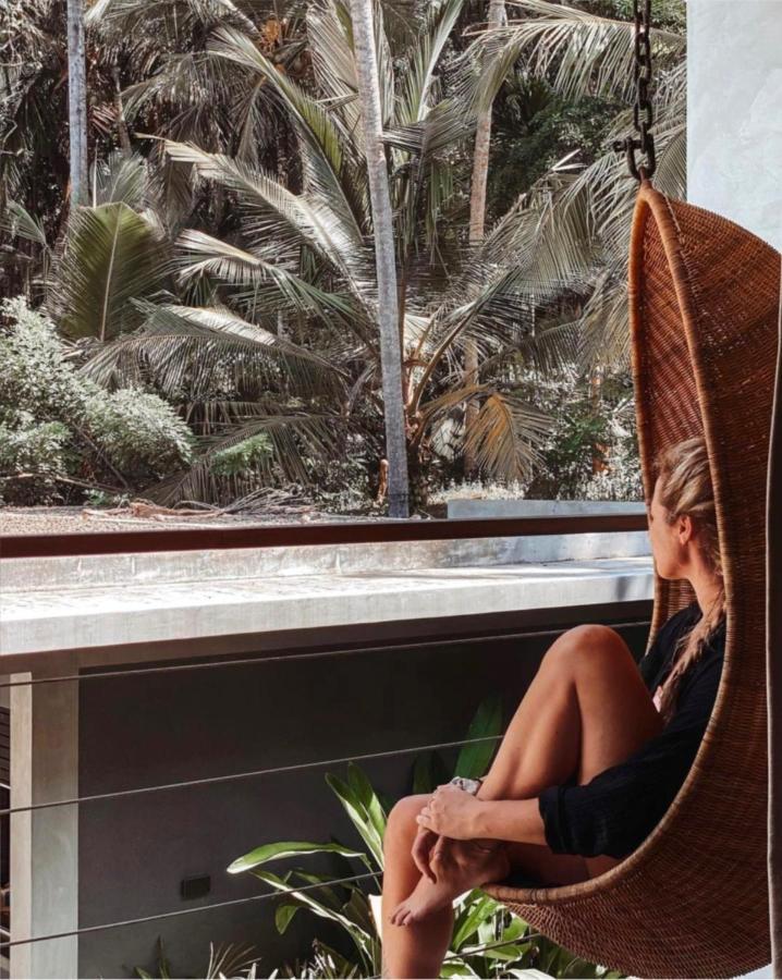 The Salty Pelican Yoga & Surf Retreat ديكويلاّ تين المظهر الخارجي الصورة