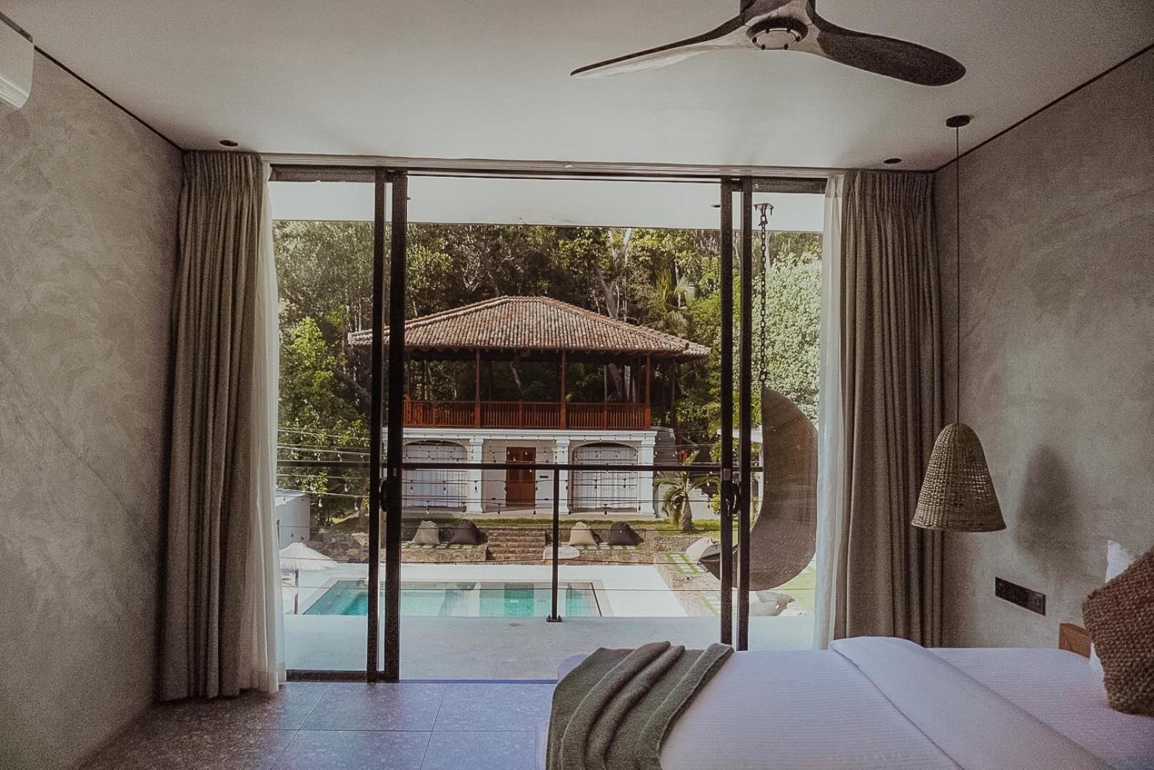 The Salty Pelican Yoga & Surf Retreat ديكويلاّ تين المظهر الخارجي الصورة