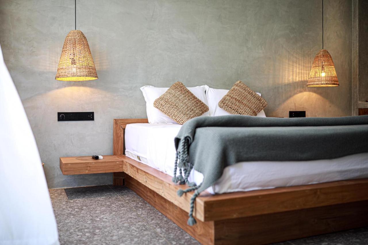 The Salty Pelican Yoga & Surf Retreat ديكويلاّ تين المظهر الخارجي الصورة