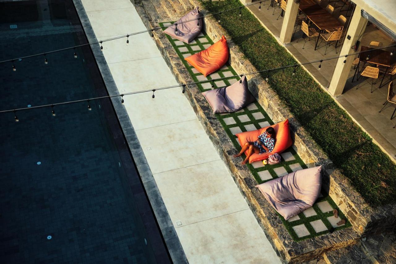 The Salty Pelican Yoga & Surf Retreat ديكويلاّ تين المظهر الخارجي الصورة
